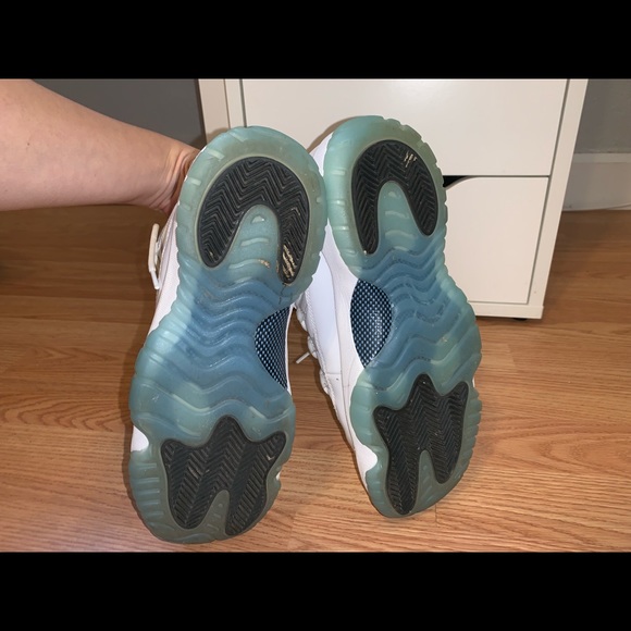 Jordan 11’s - Picture 4 of 8